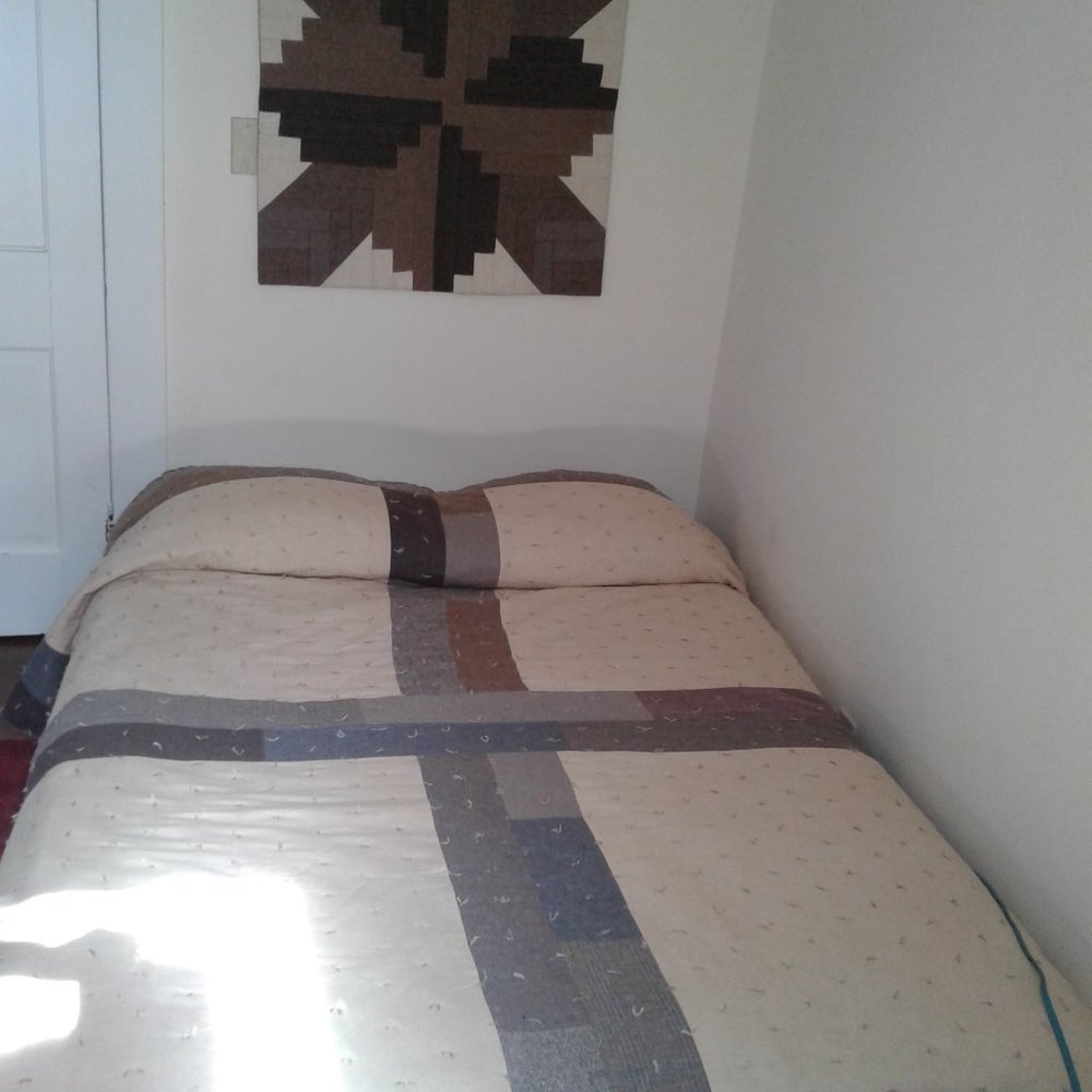 Hand Crafted Reversable Wool Blend & Flannel Farm House, Queen size, Quilt - Picture 2 of 16